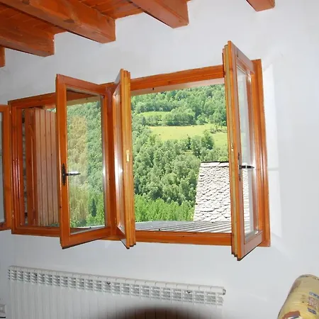 Casa Pirineu Holiday home *