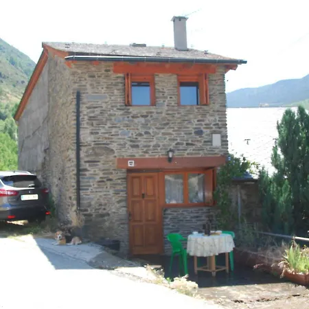 Casa Pirineu * Esterri de Cardos