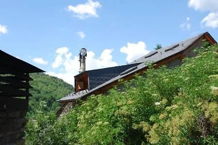 Casa Pirineu Holiday home Esterri de Cardos
